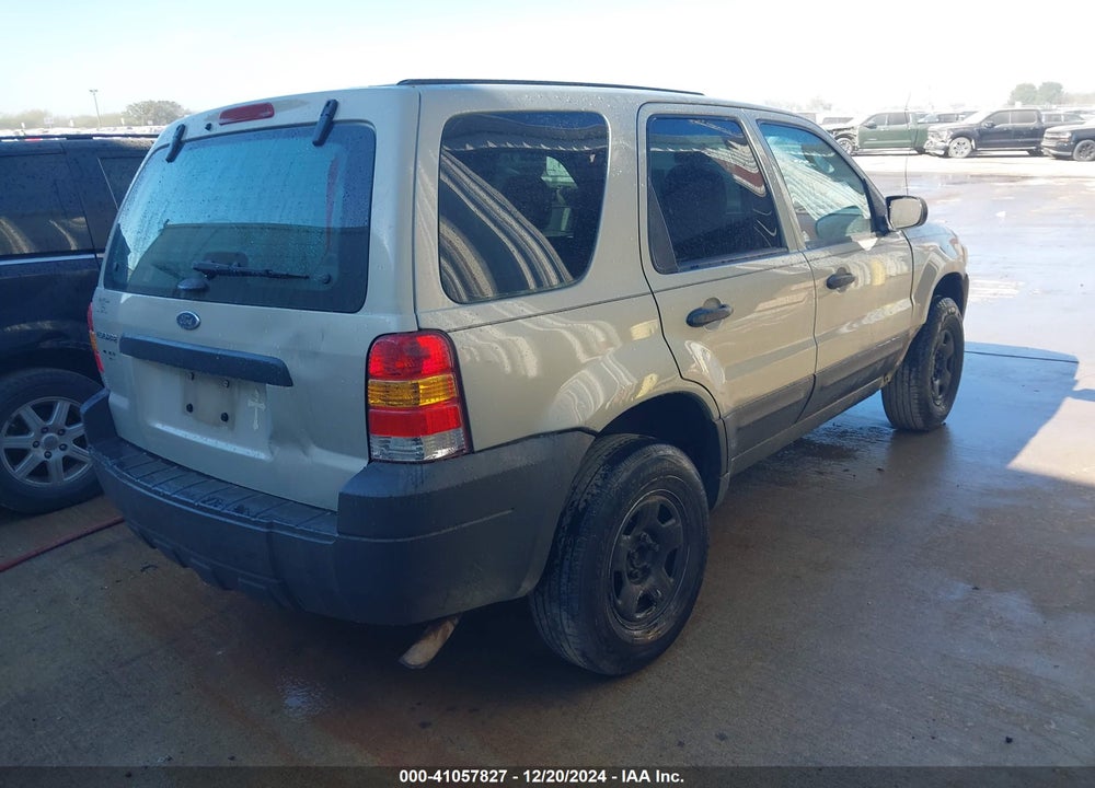 2005 FORD ESCAPE XLS VIN: 1FMYU02Z65KA46670