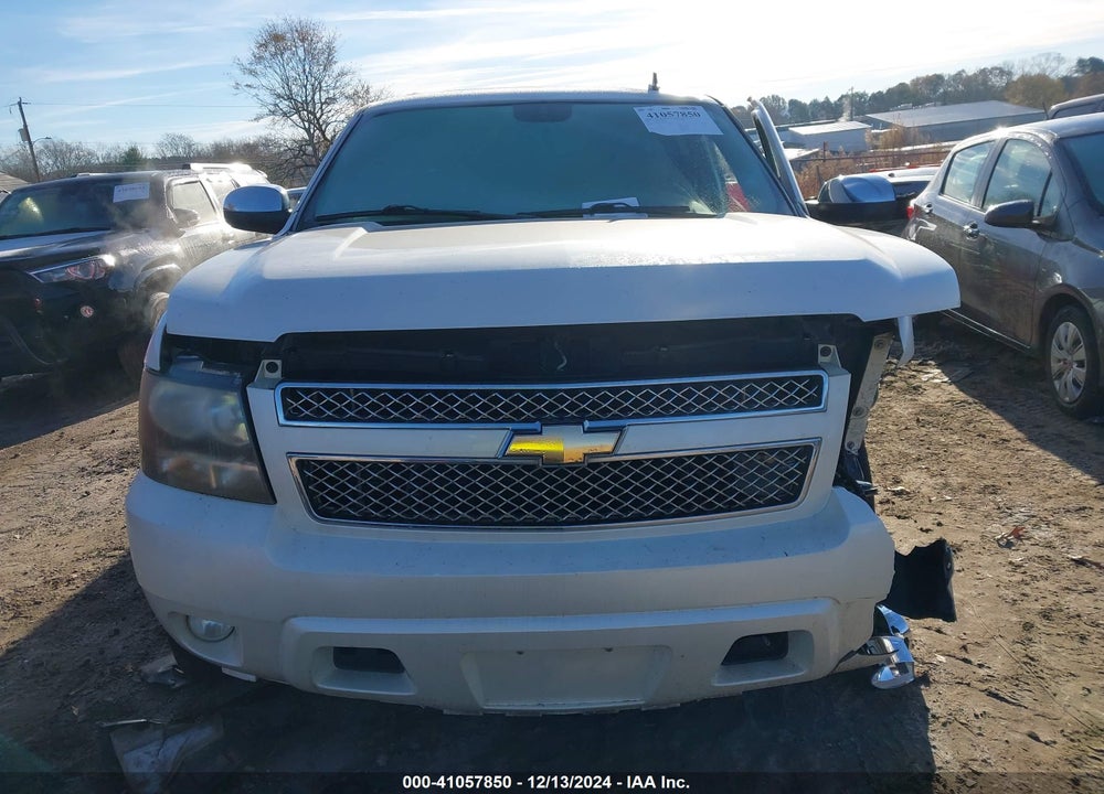2010 CHEVROLET SUBURBAN 1500 LTZ VIN: 1GNUCKE0XAR196997
