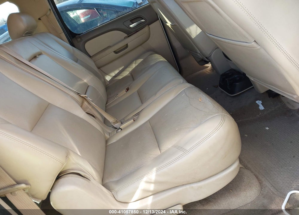 2010 CHEVROLET SUBURBAN 1500 LTZ VIN: 1GNUCKE0XAR196997