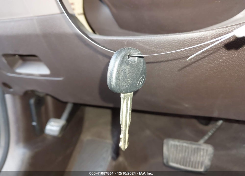 2011 HYUNDAI TUCSON GLS VIN: KM8JUCAC2BU269059
