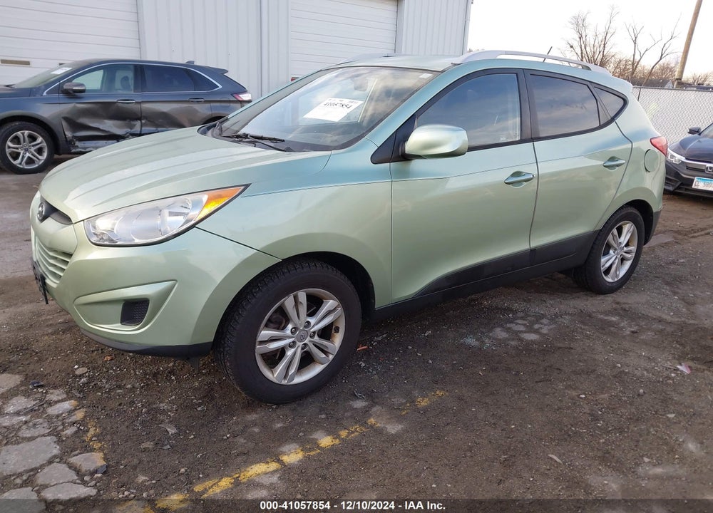 2011 HYUNDAI TUCSON GLS VIN: KM8JUCAC2BU269059