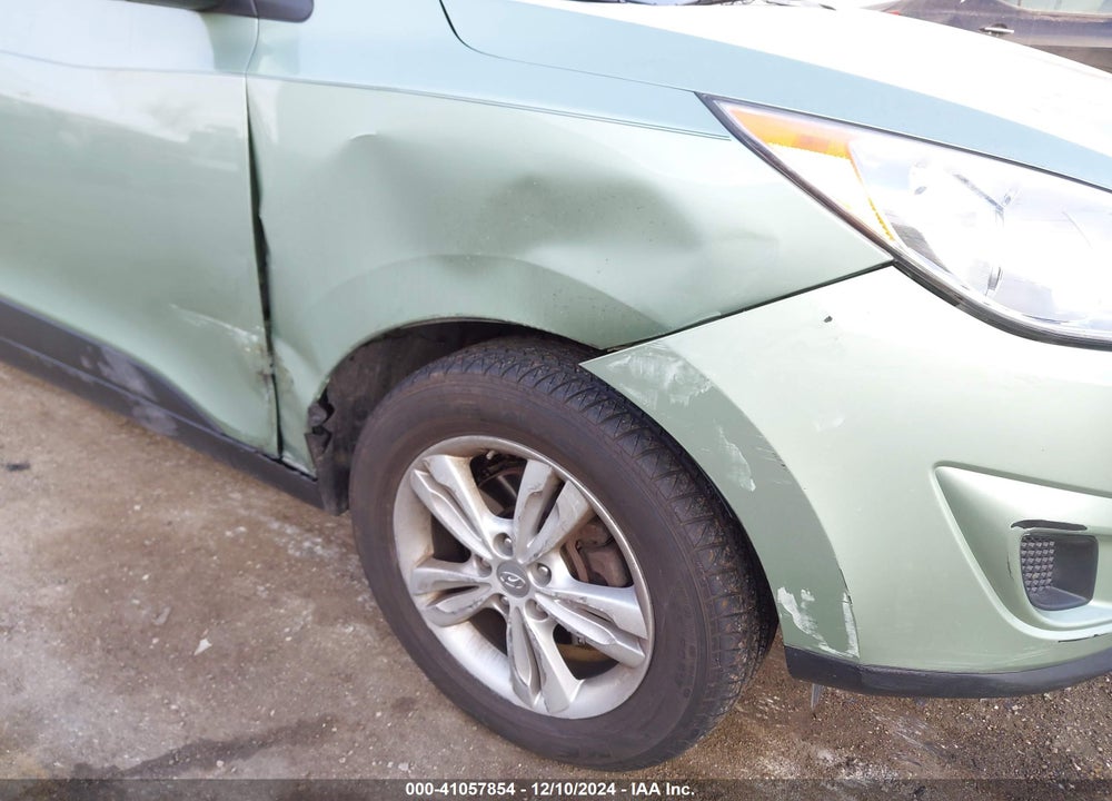 2011 HYUNDAI TUCSON GLS VIN: KM8JUCAC2BU269059