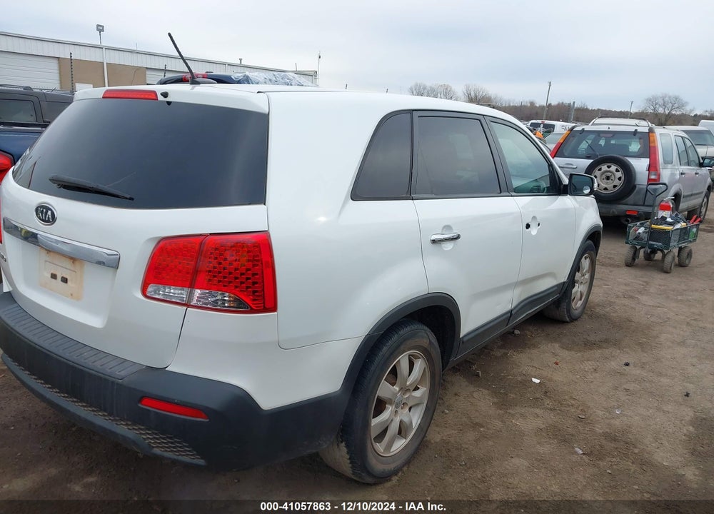 2012 KIA SORENTO LX VIN: 5XYKT3A15CG262331