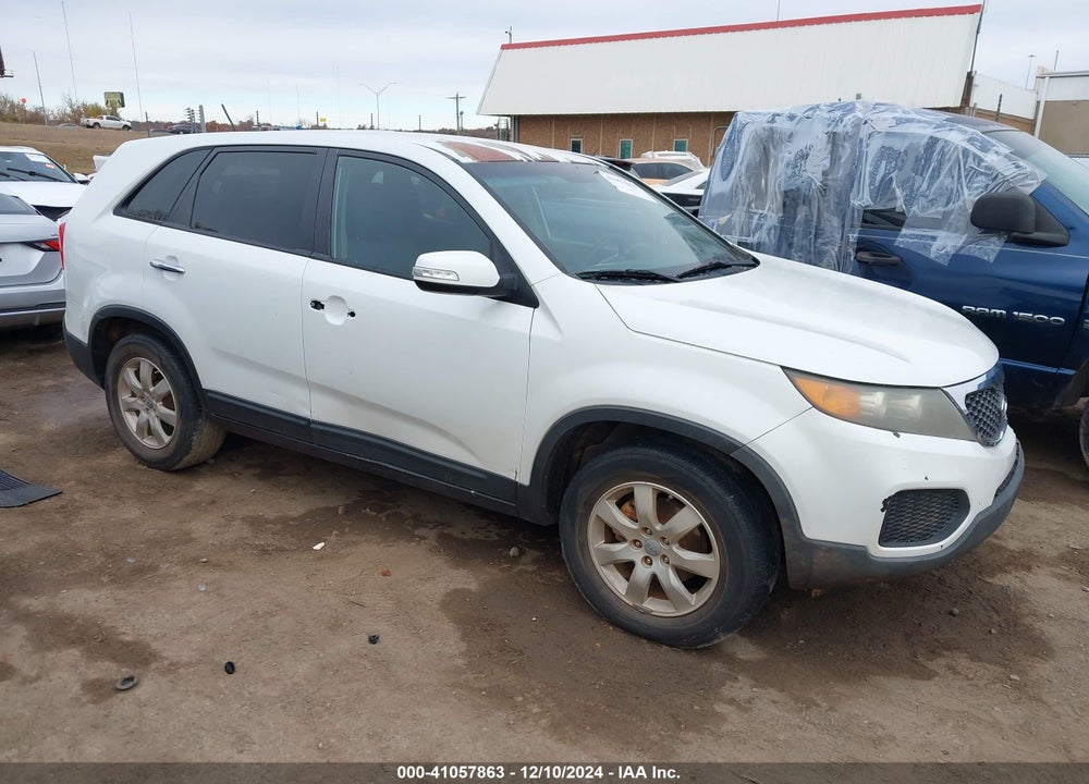 2012 KIA SORENTO LX VIN: 5XYKT3A15CG262331
