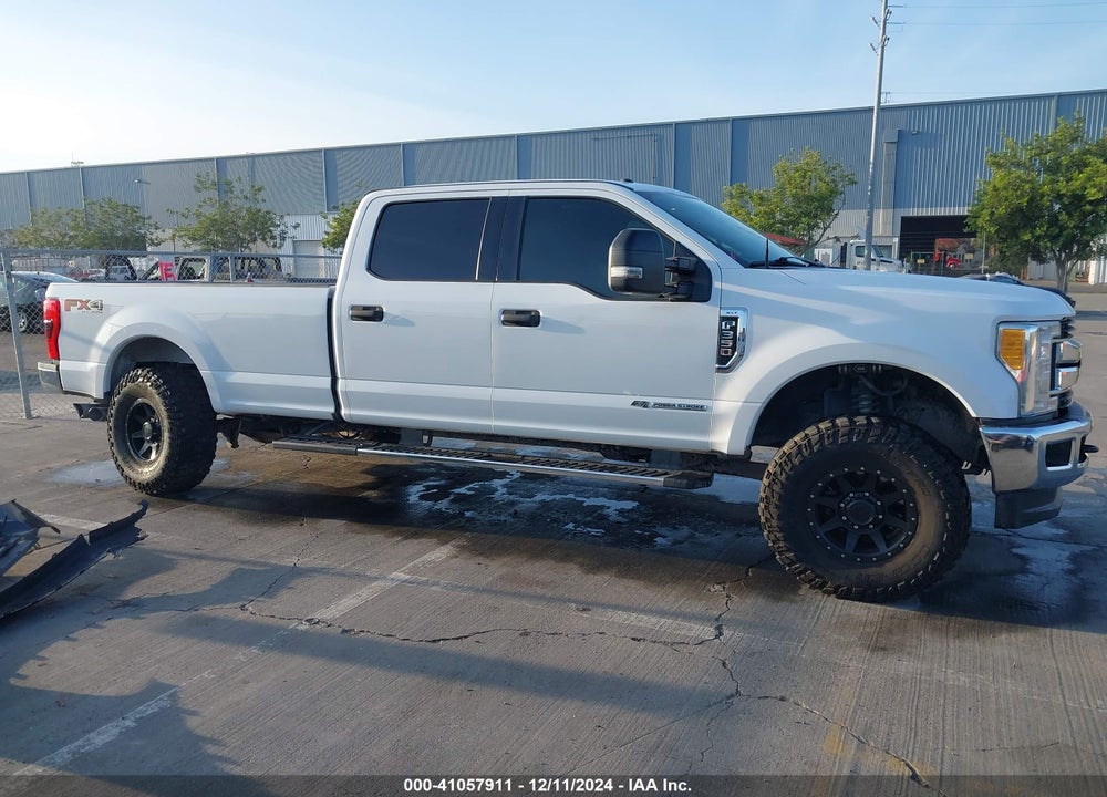 2017 FORD F-350 XLT VIN: 1FT8W3BTXHEC67171