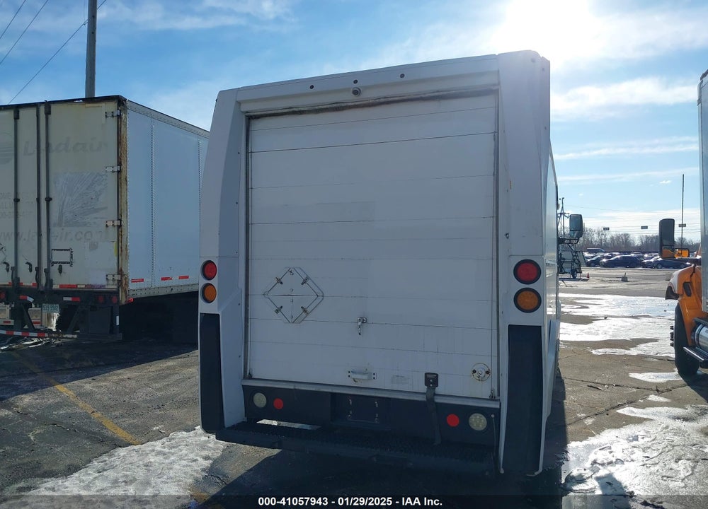 2013 ISUZU COMMERCIAL VAN VIN: JALB4T177D7W00603