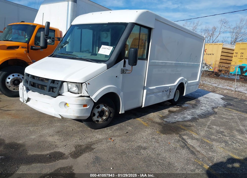 2013 ISUZU COMMERCIAL VAN VIN: JALB4T177D7W00603
