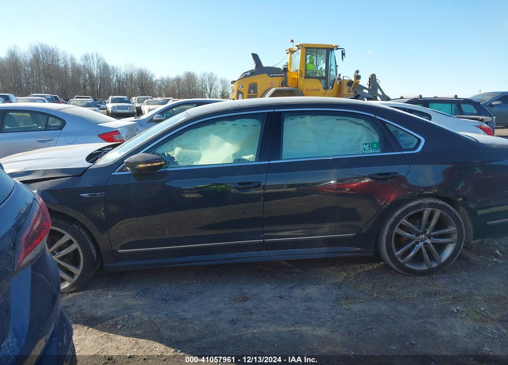 2017 VOLKSWAGEN PASSAT 1.8T R-LINE VIN: 1VWDT7A38HC082562