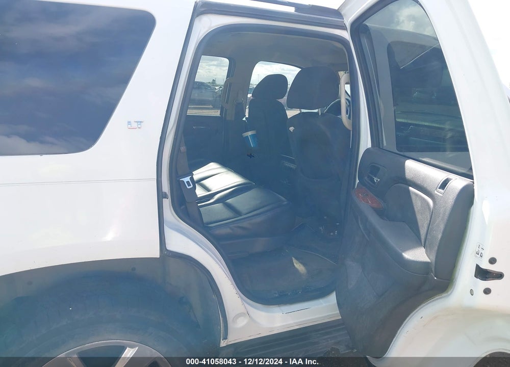 2007 CHEVROLET TAHOE LT VIN: 1GNFC13077J114639