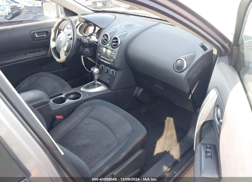 2013 NISSAN ROGUE S VIN: JN8AS5MT3DW555371