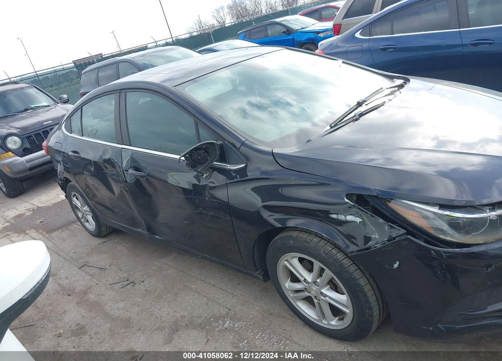 2018 CHEVROLET CRUZE LT AUTO VIN: 1G1BE5SM8J7216560