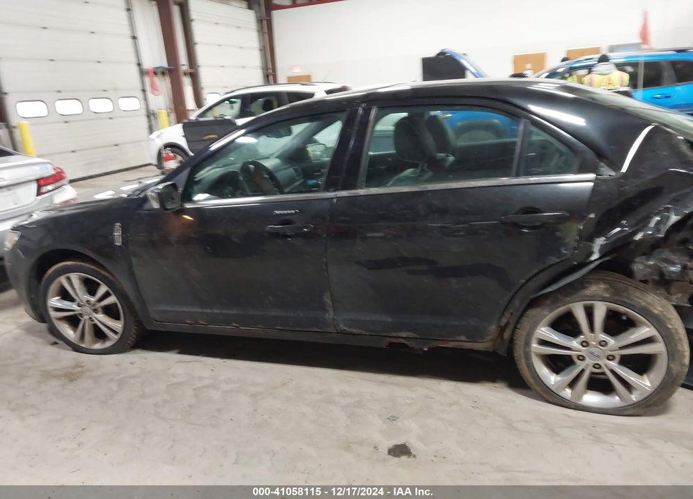2010 LINCOLN MKZ VIN: 3LNHL2JC1AR605561