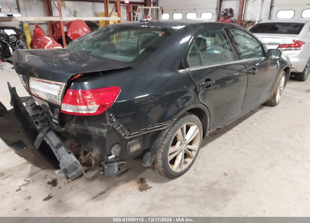 2010 LINCOLN MKZ VIN: 3LNHL2JC1AR605561
