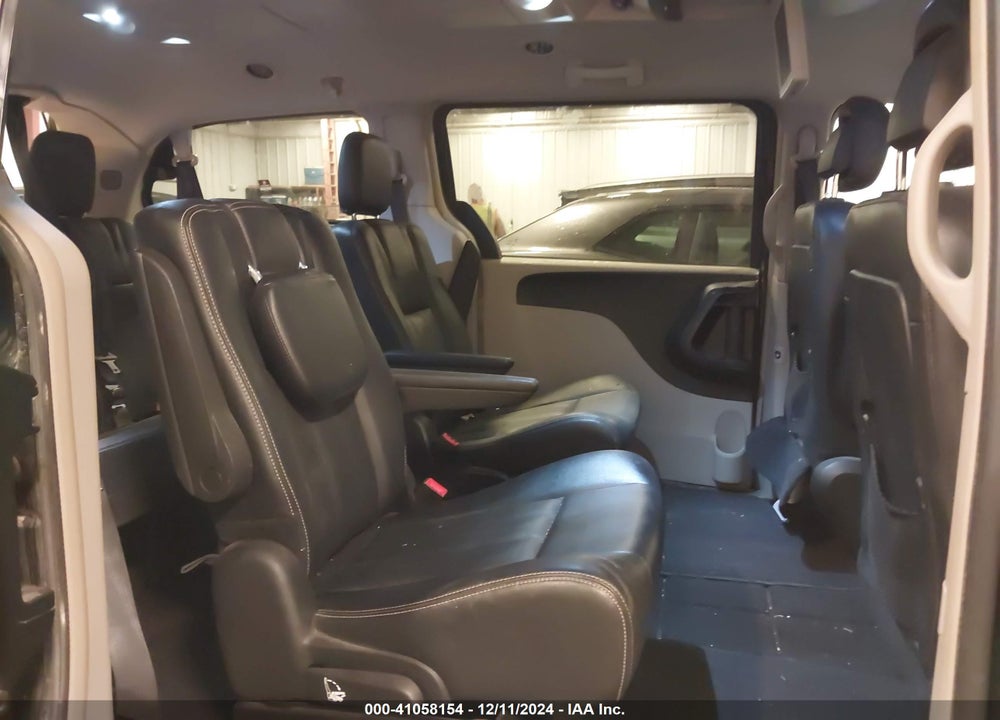 2016 CHRYSLER TOWN & COUNTRY TOURING VIN: 2C4RC1BG5GR173219