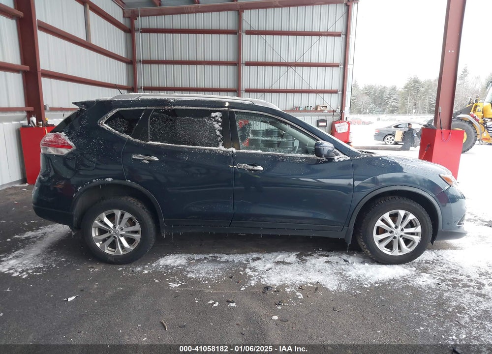 2016 NISSAN ROGUE SV VIN: JN8AT2MV2GW135926