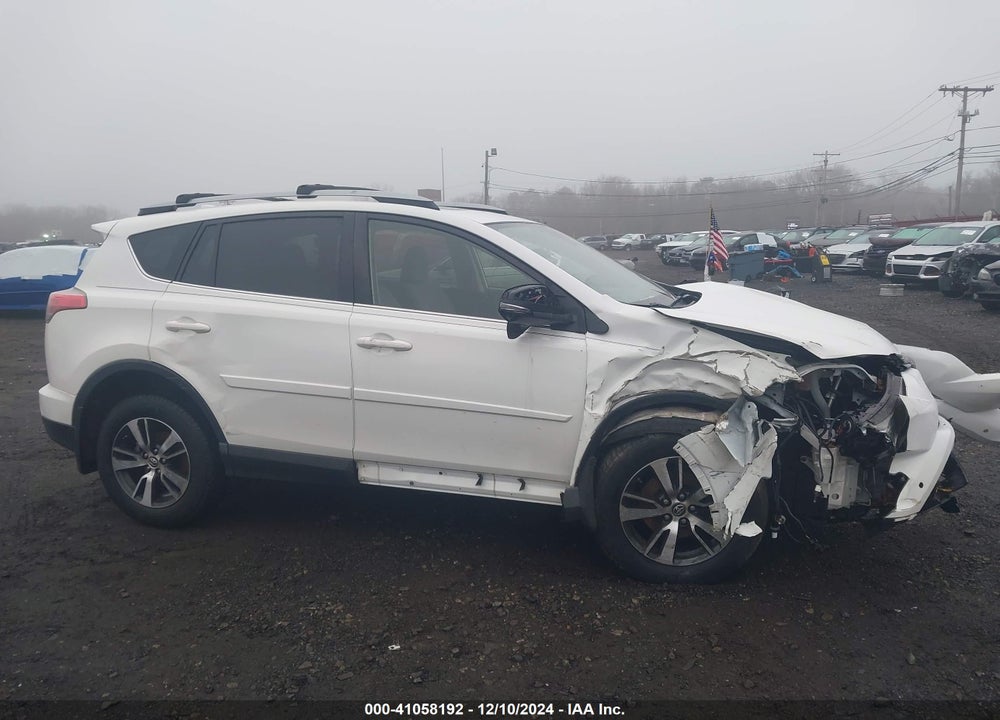 2017 TOYOTA RAV4 XLE VIN: JTMRFREV9HJ706436