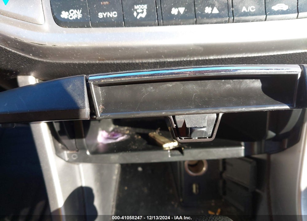 2014 HONDA ACCORD LX VIN: 1HGCR2F32EA110695