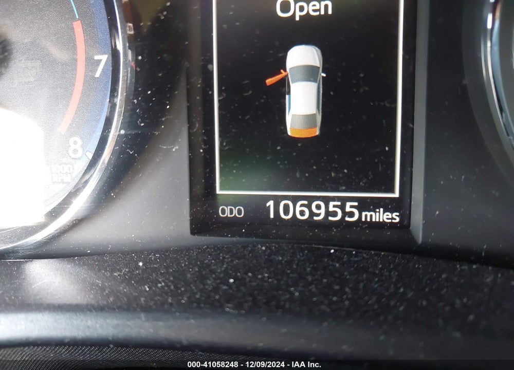 2018 TOYOTA COROLLA SE VIN: 5YFBURHE1JP839728