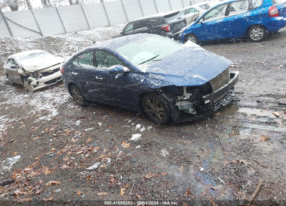 2018 HYUNDAI ELANTRA SEL VIN: 5NPD84LF4JH240870