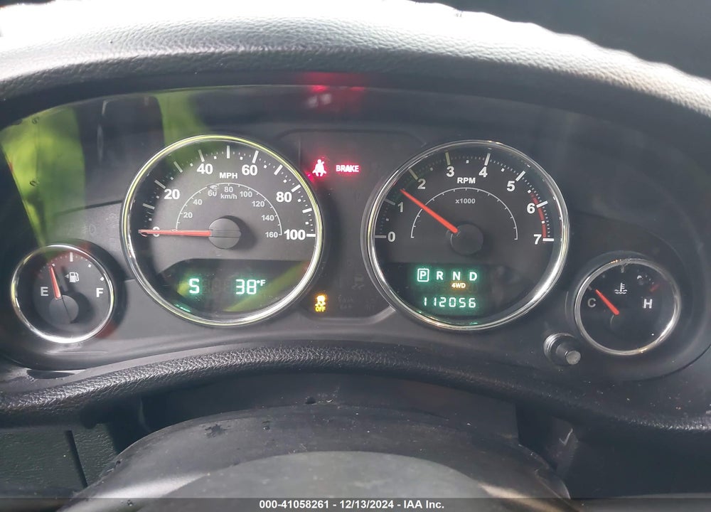 2014 JEEP WRANGLER UNLIMITED SAHARA VIN: 1C4HJWEG8EL110499