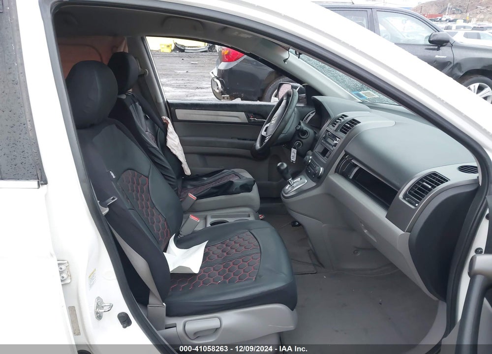 2011 HONDA CR-V LX VIN: 5J6RE4H3XBL001151