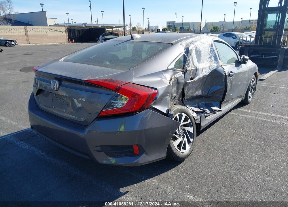 2018 HONDA CIVIC EX VIN: 2HGFC2F72JH578195