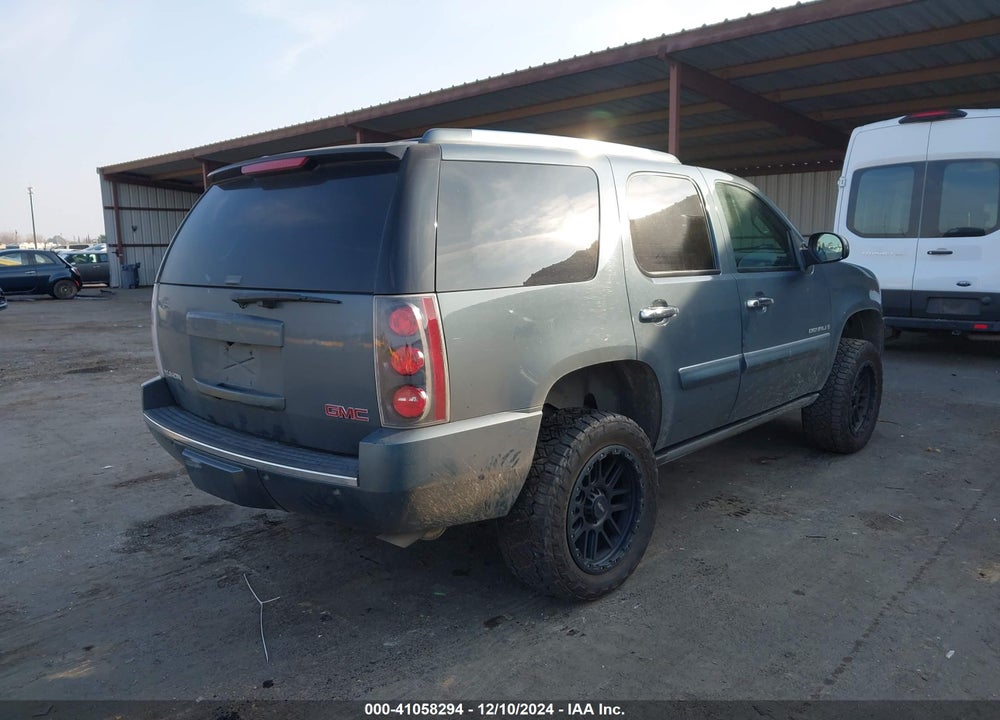 2008 GMC YUKON DENALI VIN: 1GKFK63848J240946