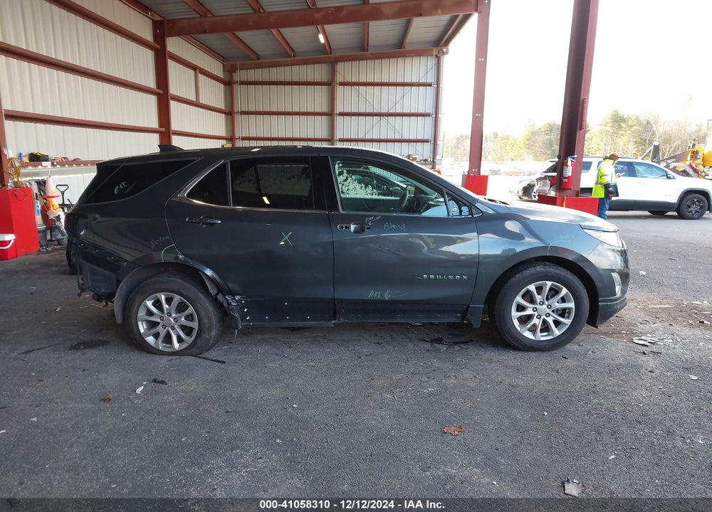 2019 CHEVROLET EQUINOX LT VIN: 2GNAXKEV3K6235235