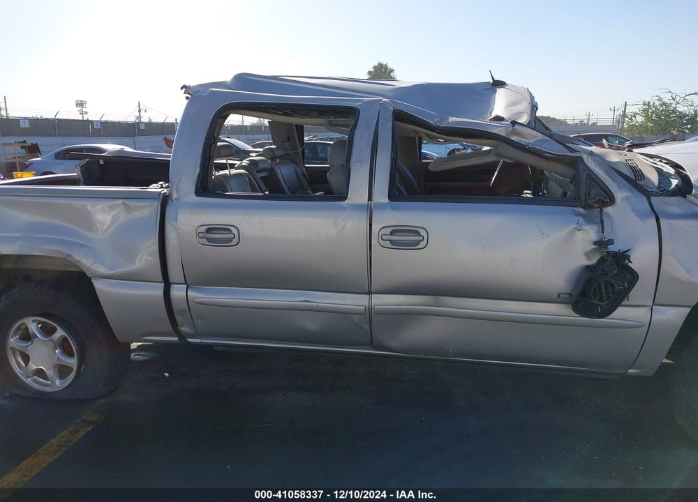 2005 GMC SIERRA 1500 DENALI VIN: 2GTEK63N451211577