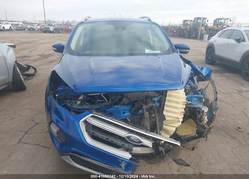 2018 FORD ESCAPE TITANIUM VIN: 1FMCU9J91JUD57292