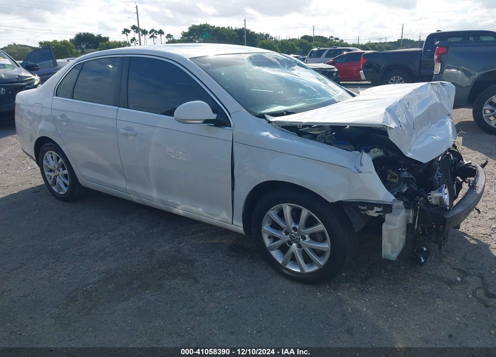 2010 VOLKSWAGEN JETTA SE VIN: 3VWRX7AJ0AM035944