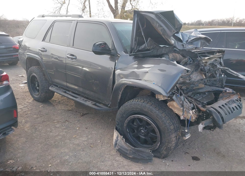 2018 TOYOTA 4RUNNER SR5 VIN: JTEBU5JR2J5518795
