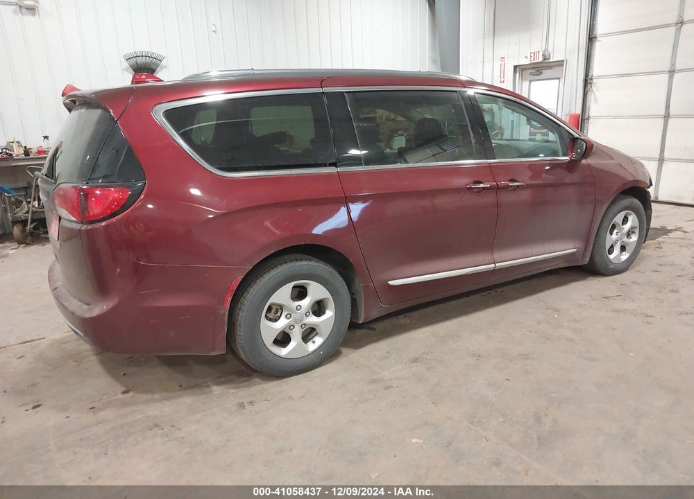 2017 CHRYSLER PACIFICA TOURING L PLUS VIN: 2C4RC1EGXHR510576