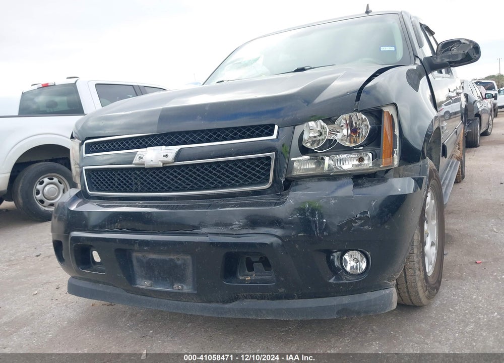 2010 CHEVROLET SUBURBAN 1500 LT1 VIN: 1GNUCJE01AR225099