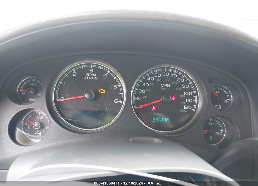 2010 CHEVROLET SUBURBAN 1500 LT1 VIN: 1GNUCJE01AR225099