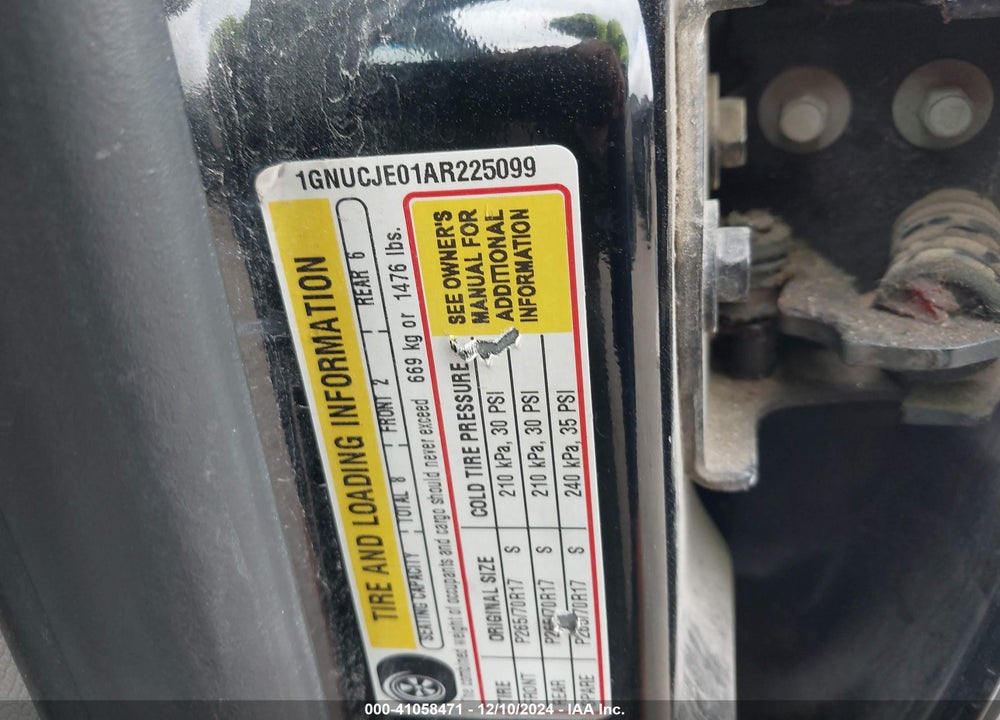 2010 CHEVROLET SUBURBAN 1500 LT1 VIN: 1GNUCJE01AR225099