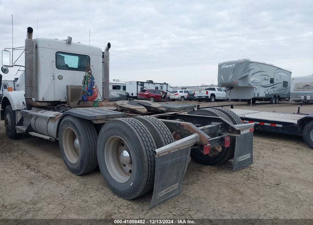 2008 KENWORTH CONSTRUCTION T800 VIN: 1XKDDB9X68J225499