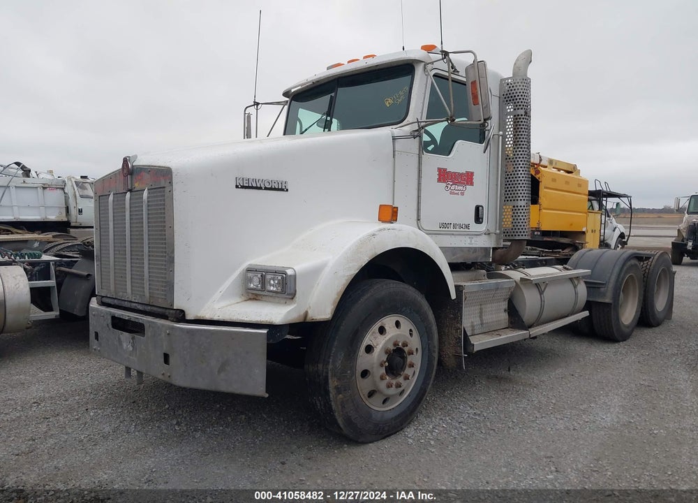 2008 KENWORTH CONSTRUCTION T800 VIN: 1XKDDB9X68J225499