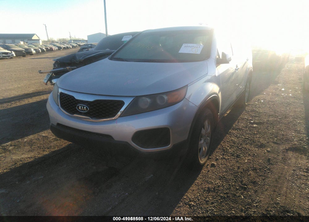 2011 KIA SORENTO LX VIN: 5XYKT3A12BG053594