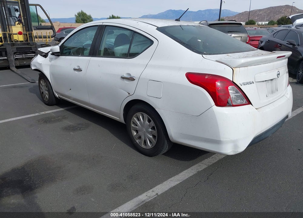 2019 NISSAN VERSA 1.6 SV VIN: 3N1CN7AP9KL831654