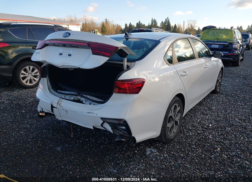 2019 KIA FORTE LXS VIN: 3KPF24AD9KE044568