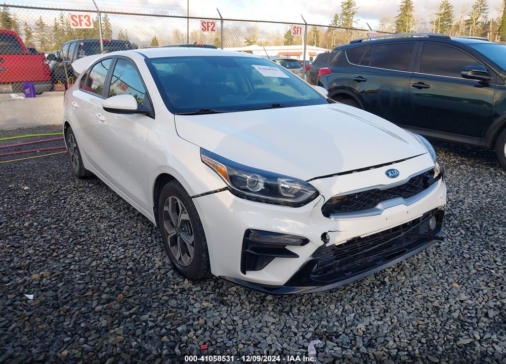 2019 KIA FORTE LXS VIN: 3KPF24AD9KE044568