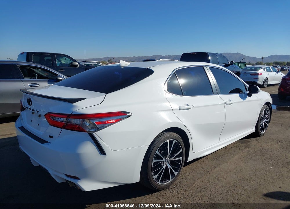 2019 TOYOTA CAMRY SE VIN: 4T1B11HK2KU778826