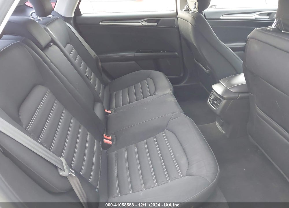 2014 FORD FUSION SE VIN: 3FA6P0H7XER330166