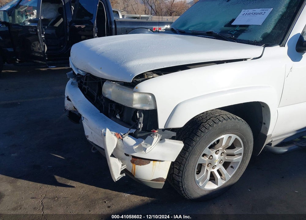2002 CHEVROLET SUBURBAN 1500 Z71 VIN: 3GNFK16T82G253827