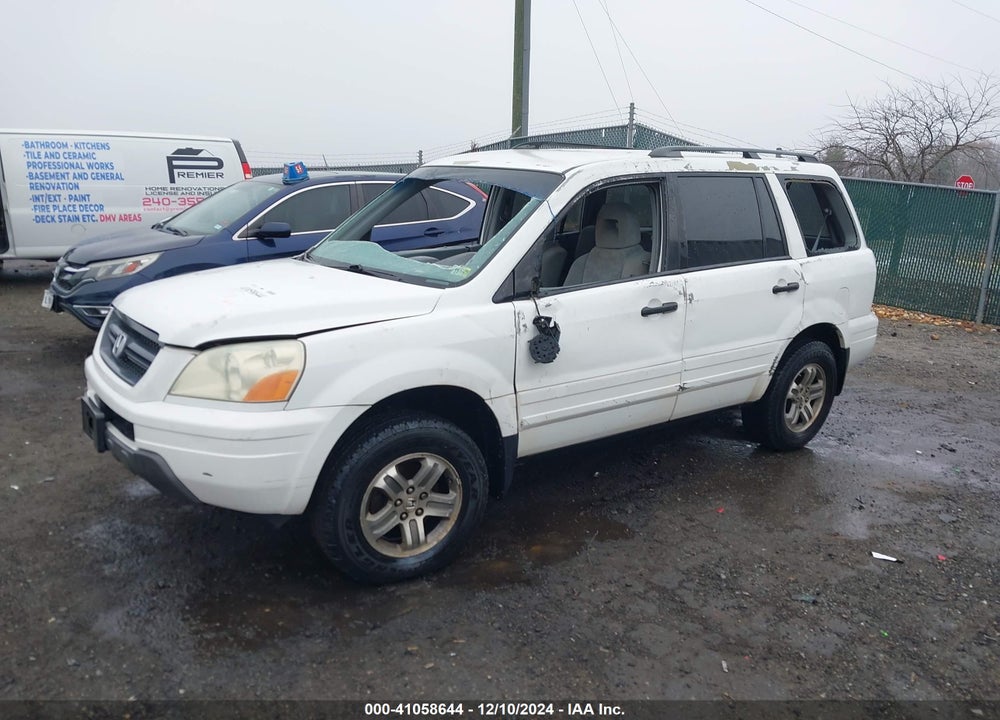 2005 HONDA PILOT EX VIN: 5FNYF18465B000365