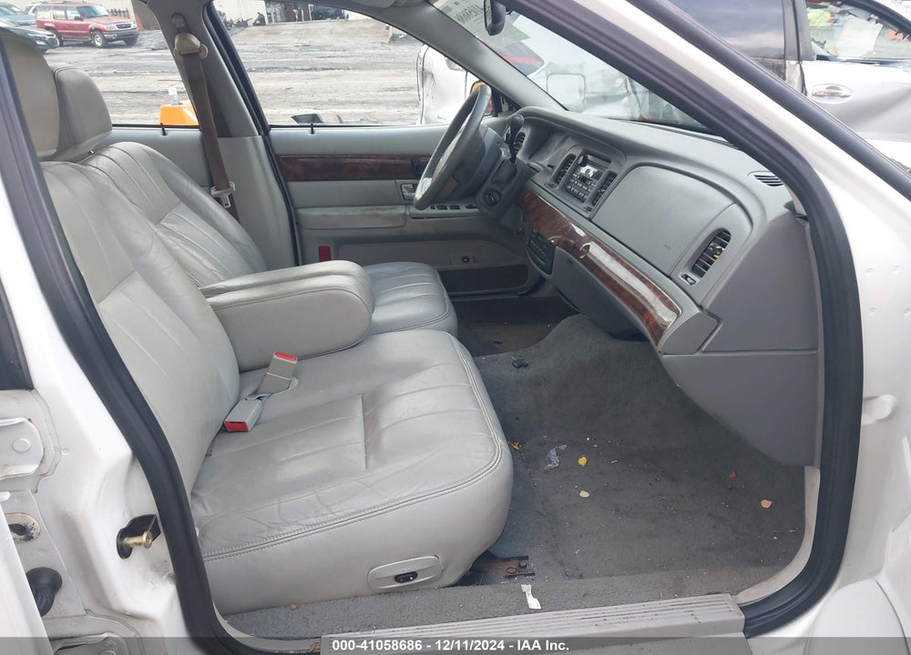 2005 MERCURY GRAND MARQUIS LS/LSE VIN: 2MEFM75W45X604677