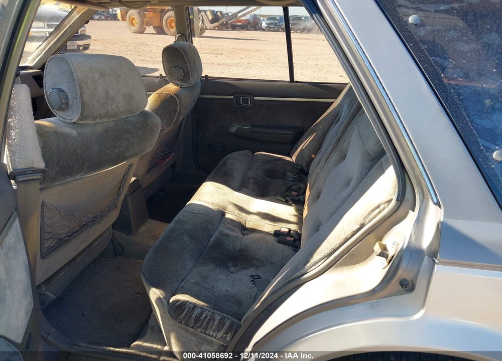 1985 NISSAN MAXIMA VIN: JN1HU15S2FX003556