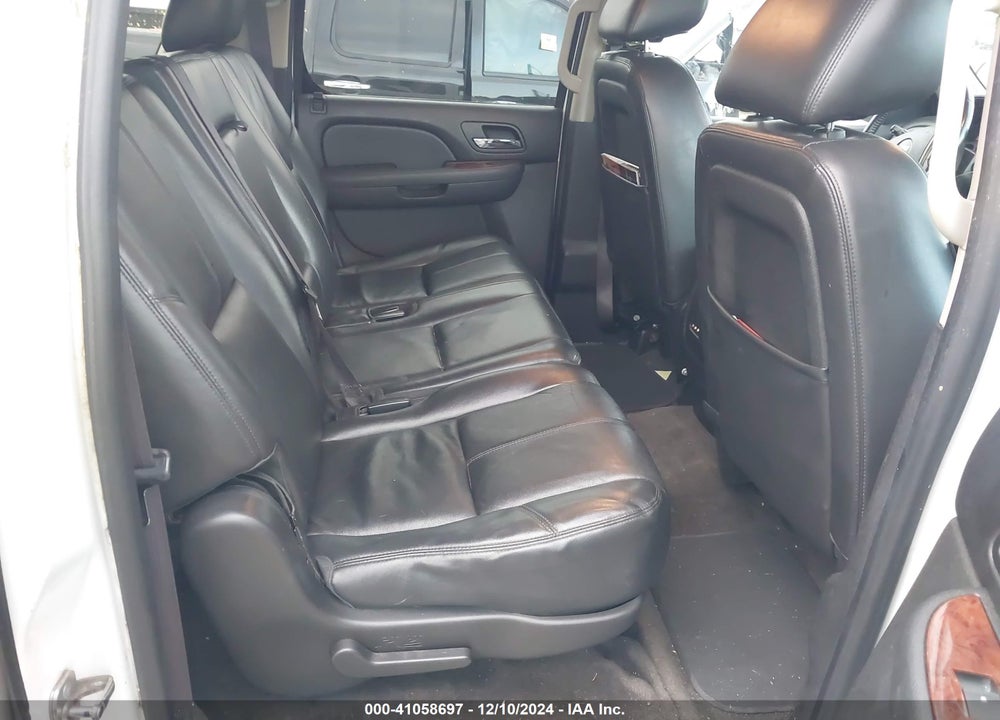 2012 CHEVROLET SUBURBAN 1500 LT VIN: 1GNSCJE04CR212129