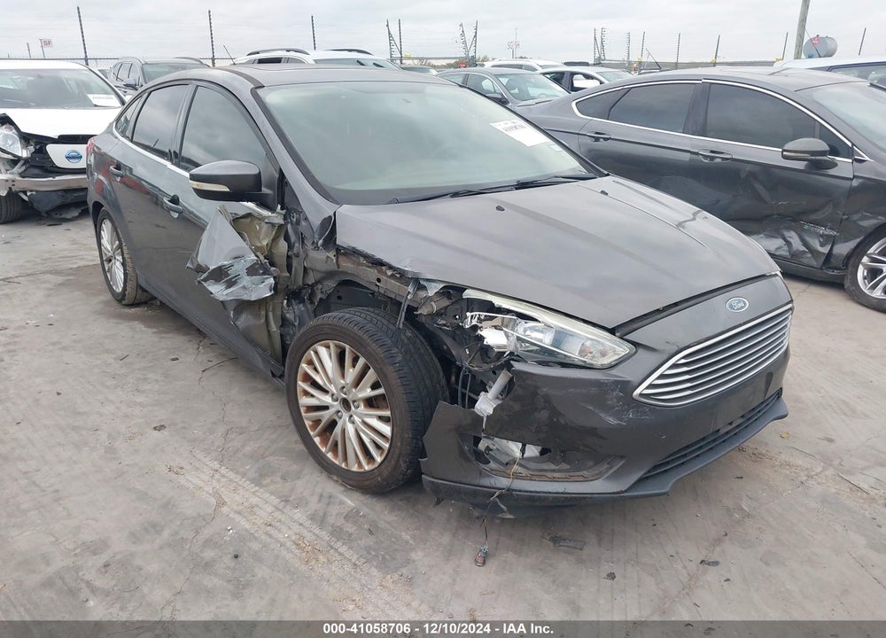 2015 FORD FOCUS TITANIUM VIN: 1FADP3J25FL374552